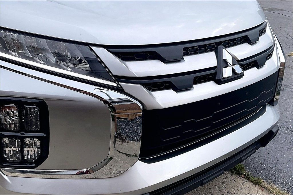 2025 Mitsubishi Outlander Sport Base