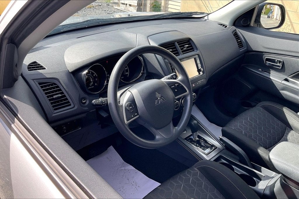 2025 Mitsubishi Outlander Sport 2.0 ES