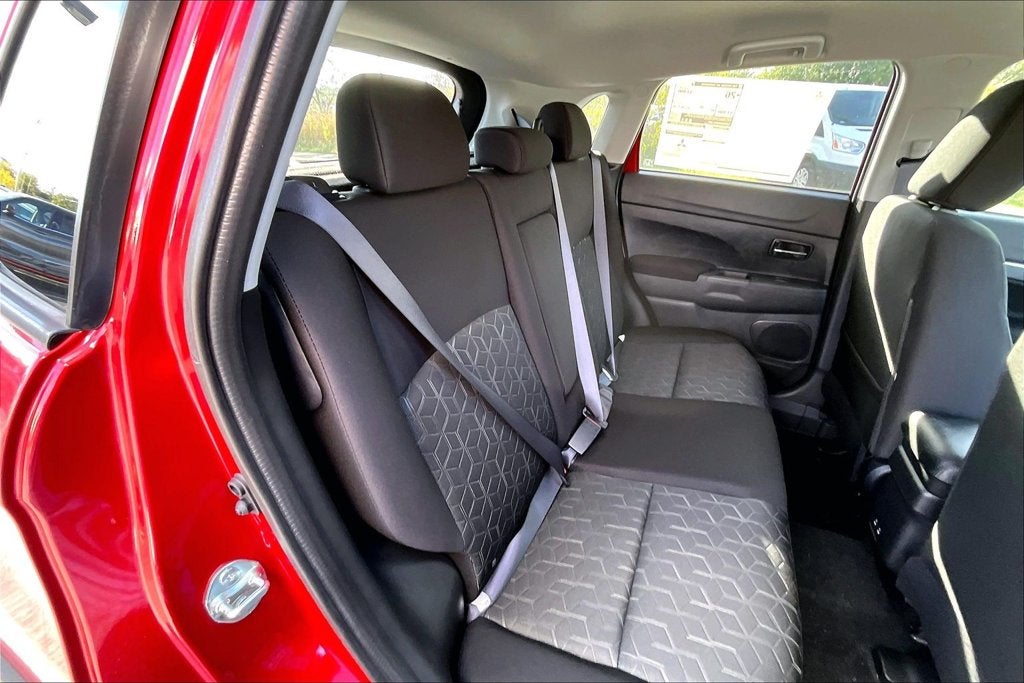 2027 Mitsubishi Outlander Sport 2.0 LE