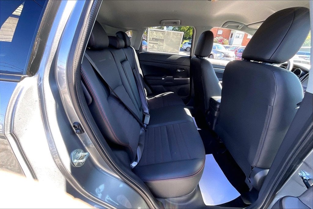 2027 Mitsubishi Outlander Sport 2.0 SE