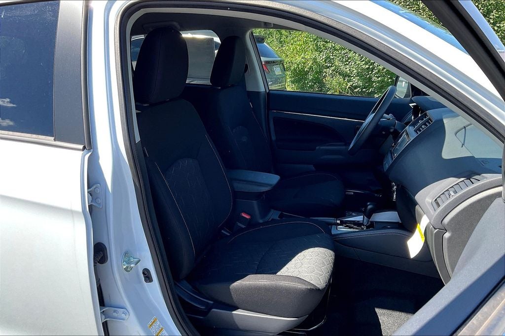 2025 Mitsubishi Outlander Sport 2.0 ES