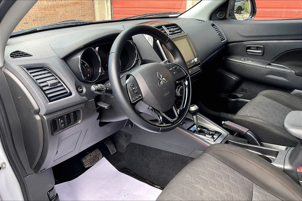 2022 Mitsubishi Outlander Sport 2.0 LE