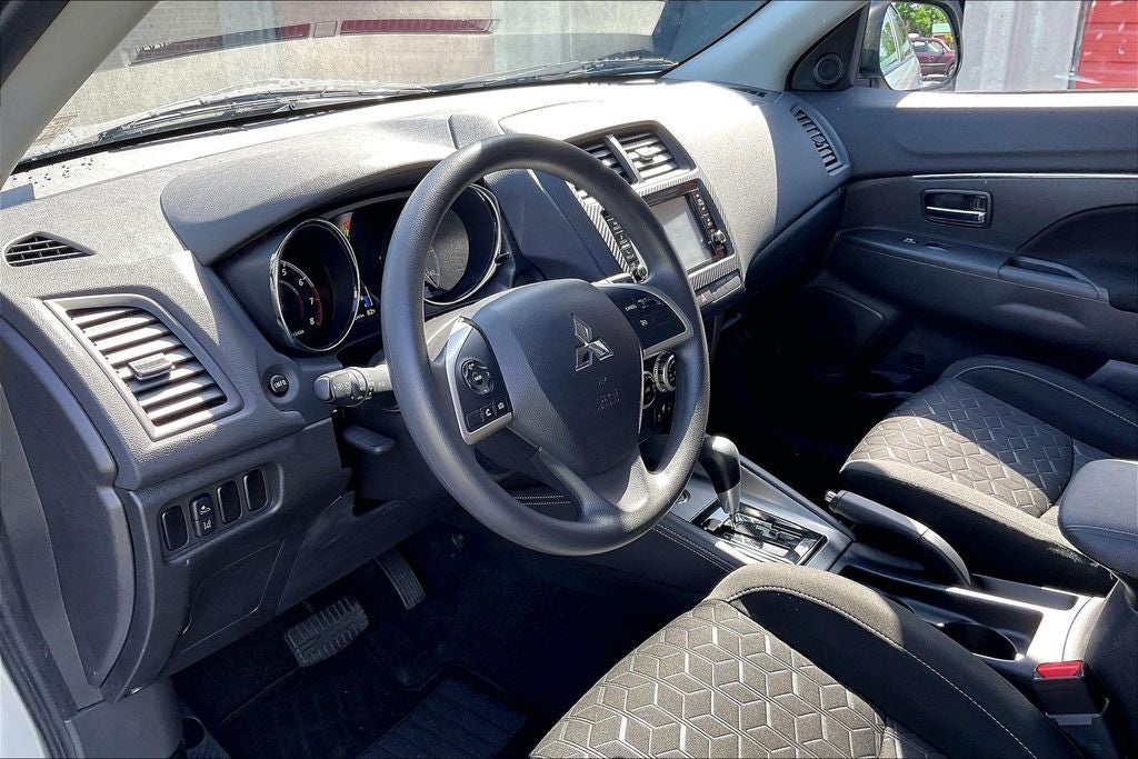 2024 Mitsubishi Outlander Sport 2.0 ES