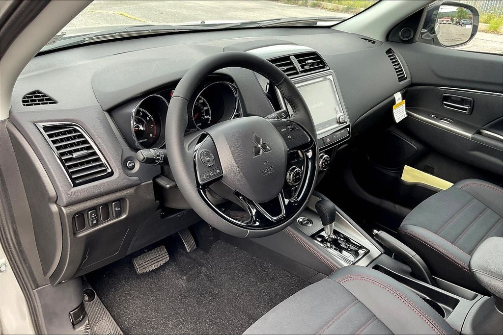 2025 Mitsubishi Outlander Sport 2.0 SE