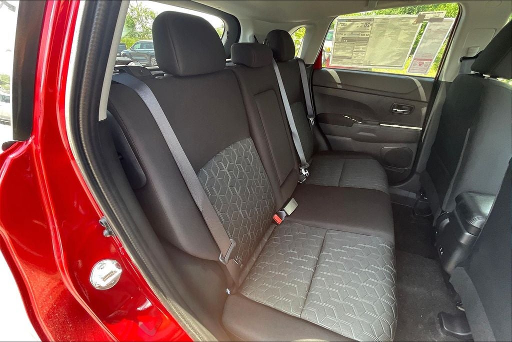 2025 Mitsubishi Outlander Sport 2.0 LE