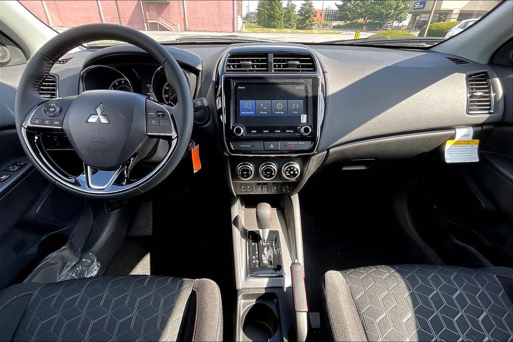 2025 Mitsubishi Outlander Sport 2.0 LE