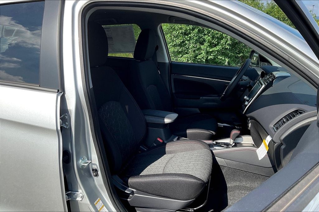 2025 Mitsubishi Outlander Sport 2.0 LE