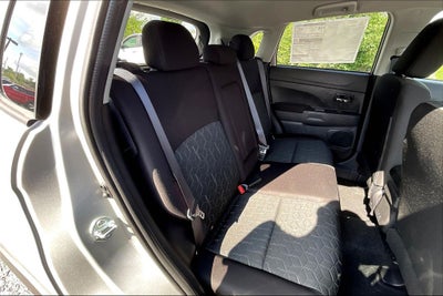 2025 Mitsubishi Outlander Sport 2.0 LE