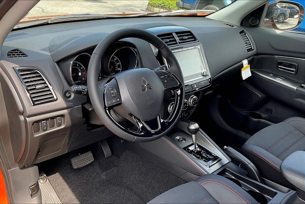 2025 Mitsubishi Outlander Sport 2.0 SE
