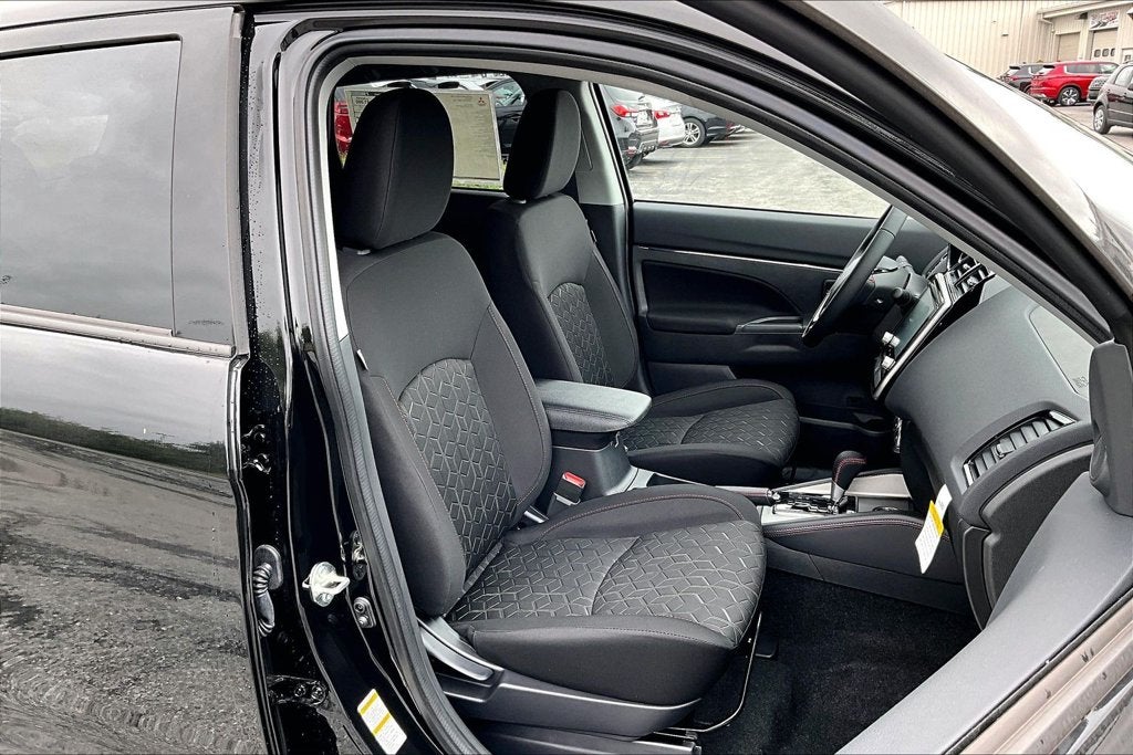 2027 Mitsubishi Outlander Sport 2.0 LE