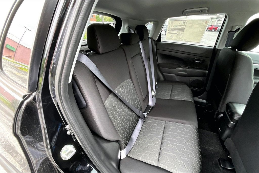 2027 Mitsubishi Outlander Sport 2.0 LE