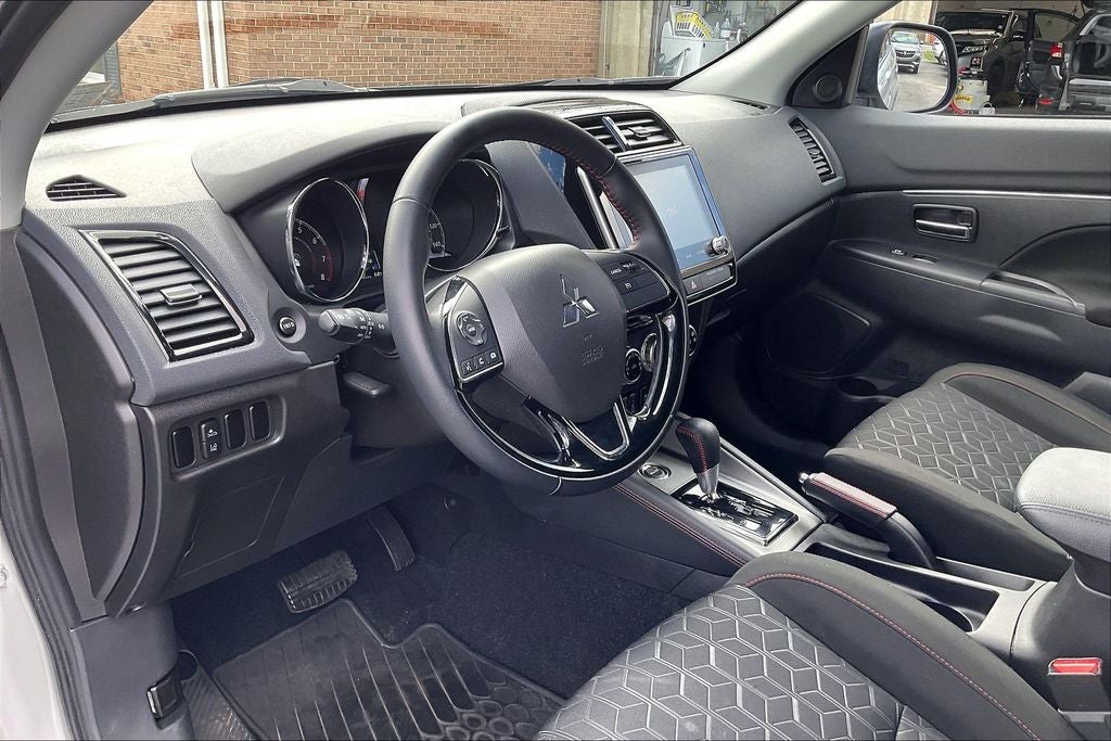 2022 Mitsubishi Outlander Sport 2.0 LE