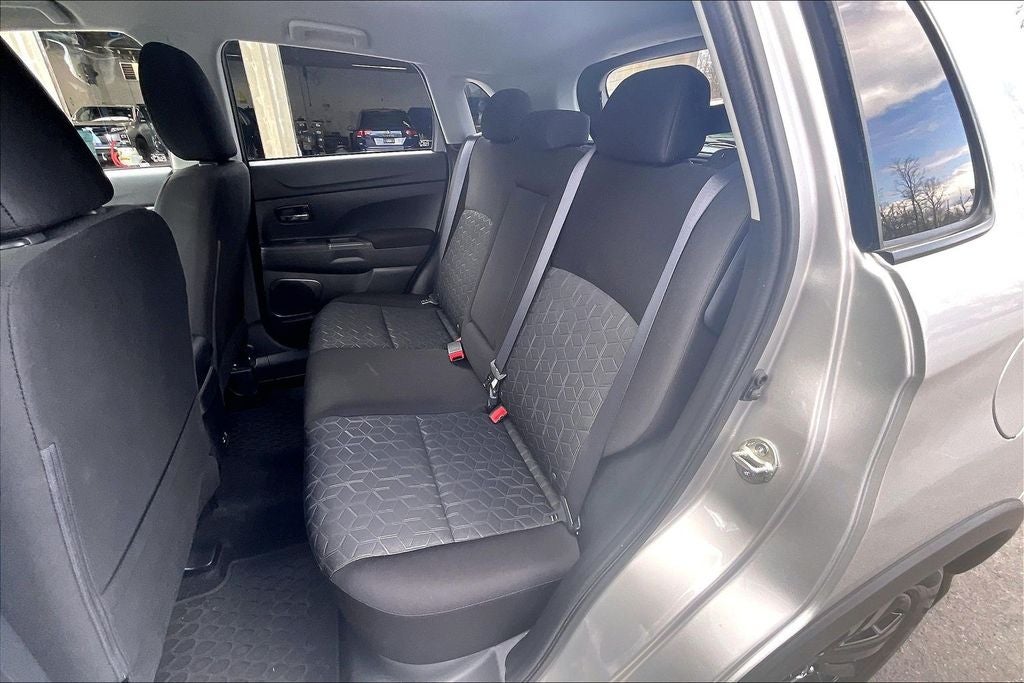 2022 Mitsubishi Outlander Sport 2.0 LE