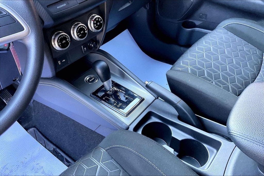 2024 Mitsubishi Outlander Sport 2.0 ES