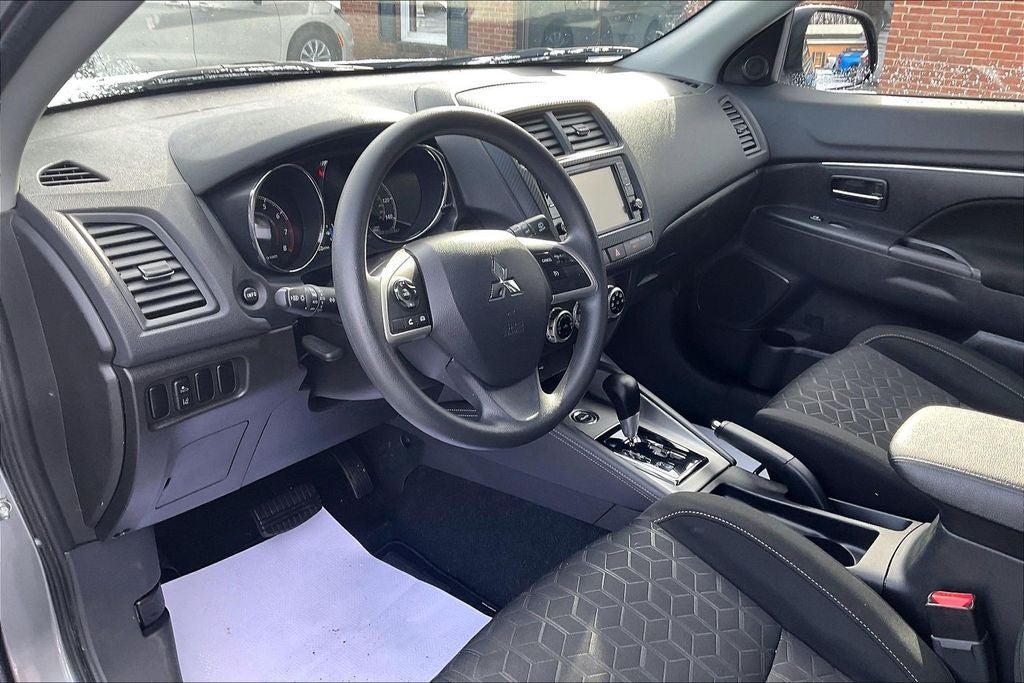 2024 Mitsubishi Outlander Sport 2.0 ES