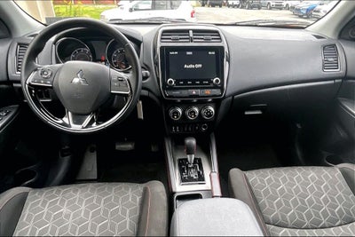 2025 Mitsubishi Outlander Sport 2.0 LE