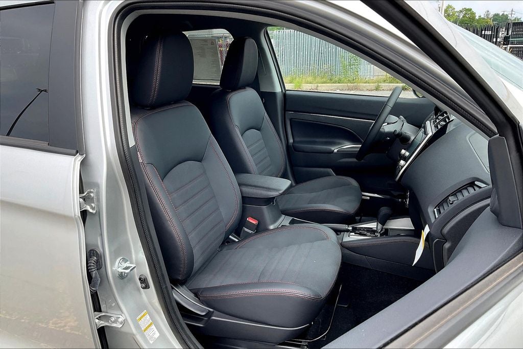 2025 Mitsubishi Outlander Sport 2.0 SE