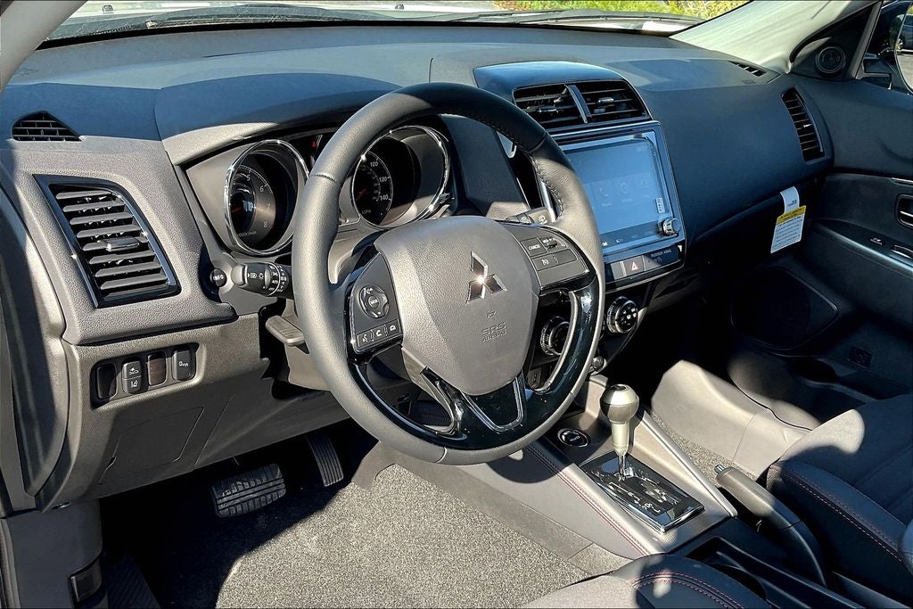 2025 Mitsubishi Outlander Sport 2.0 SE