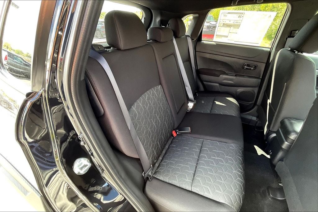 2025 Mitsubishi Outlander Sport S