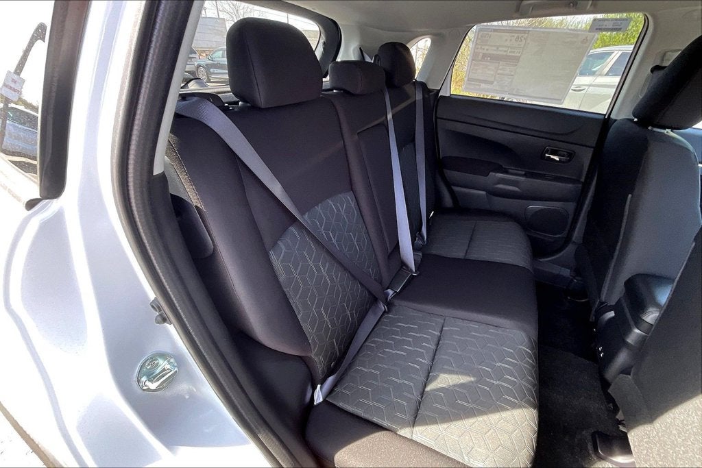 2026 Mitsubishi Outlander Sport 2.0 LE