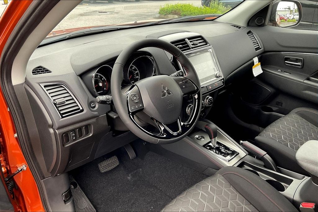 2025 Mitsubishi Outlander Sport S