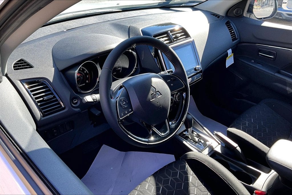2027 Mitsubishi Outlander Sport 2.0 LE