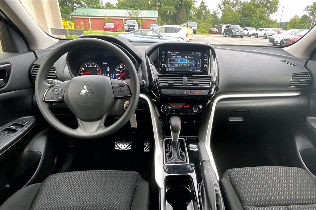 2024 Mitsubishi Eclipse Cross ES