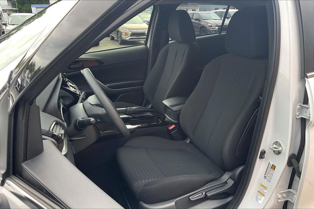 2024 Mitsubishi Eclipse Cross ES