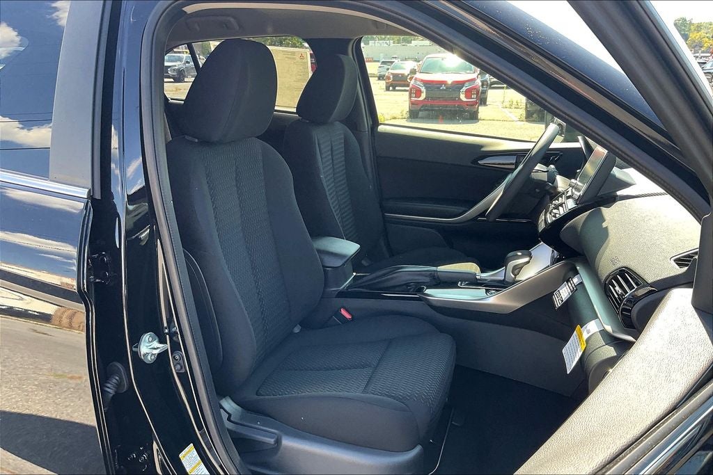 2026 Mitsubishi Eclipse Cross LE