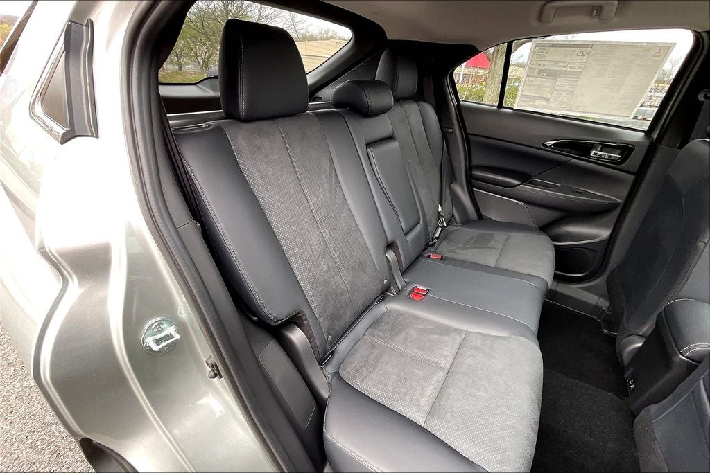 2025 Mitsubishi Eclipse Cross SE