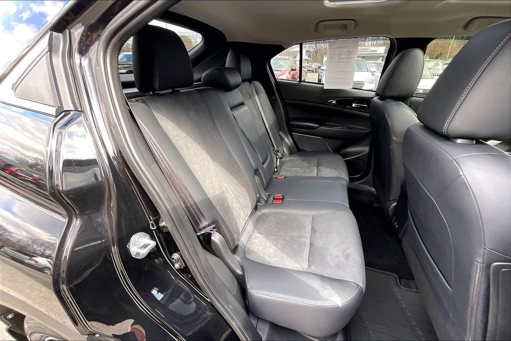 2025 Mitsubishi Eclipse Cross SE w/Pano