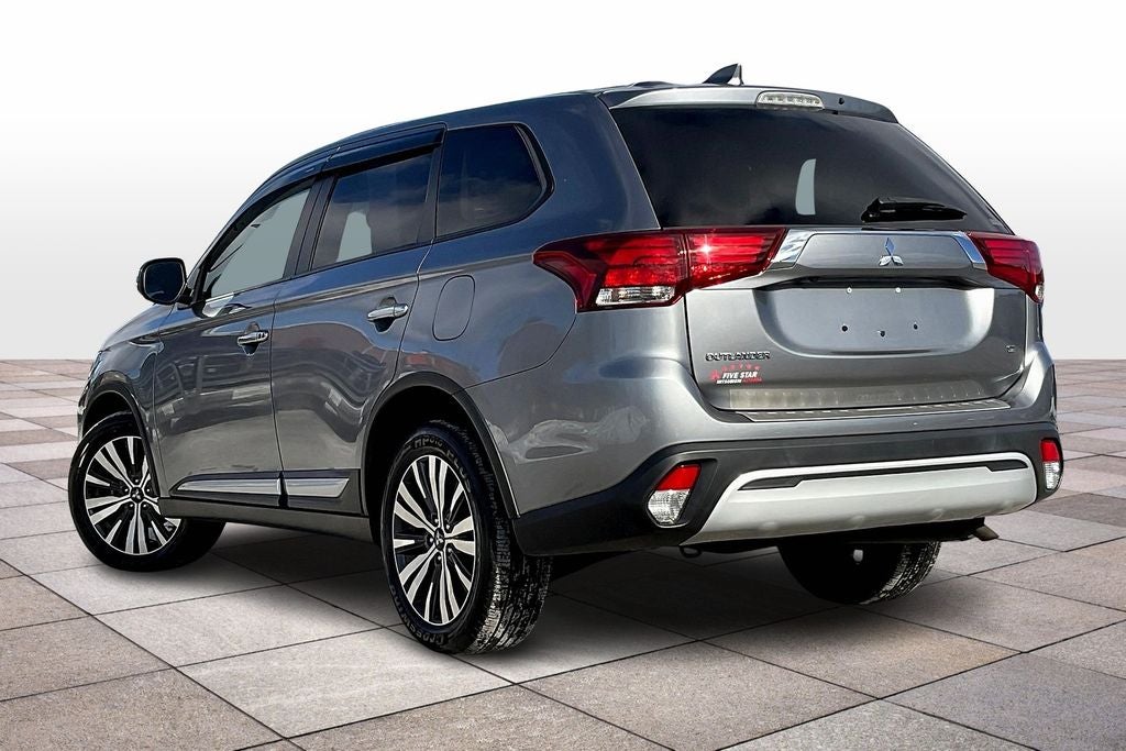 2020 Mitsubishi Outlander SE