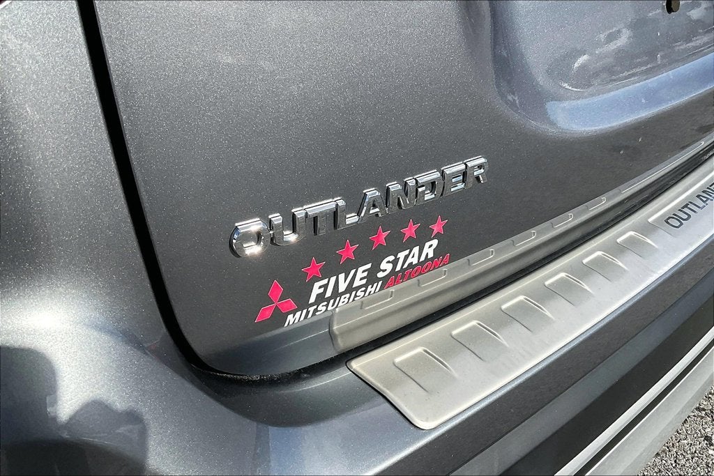 2020 Mitsubishi Outlander SE