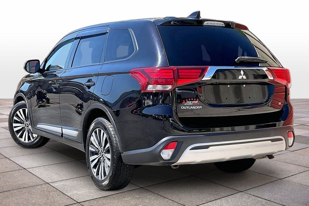 2020 Mitsubishi Outlander SE