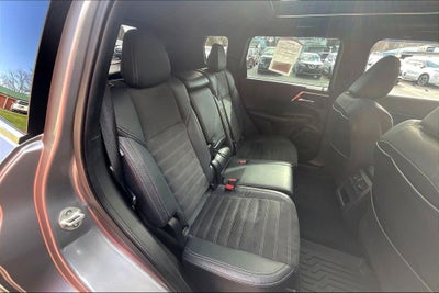 2022 Mitsubishi Outlander Black Edition