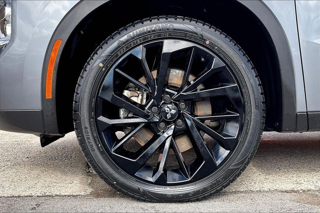 2022 Mitsubishi Outlander Black Edition