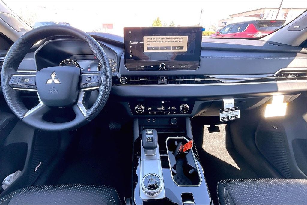 2026 Mitsubishi Outlander ES