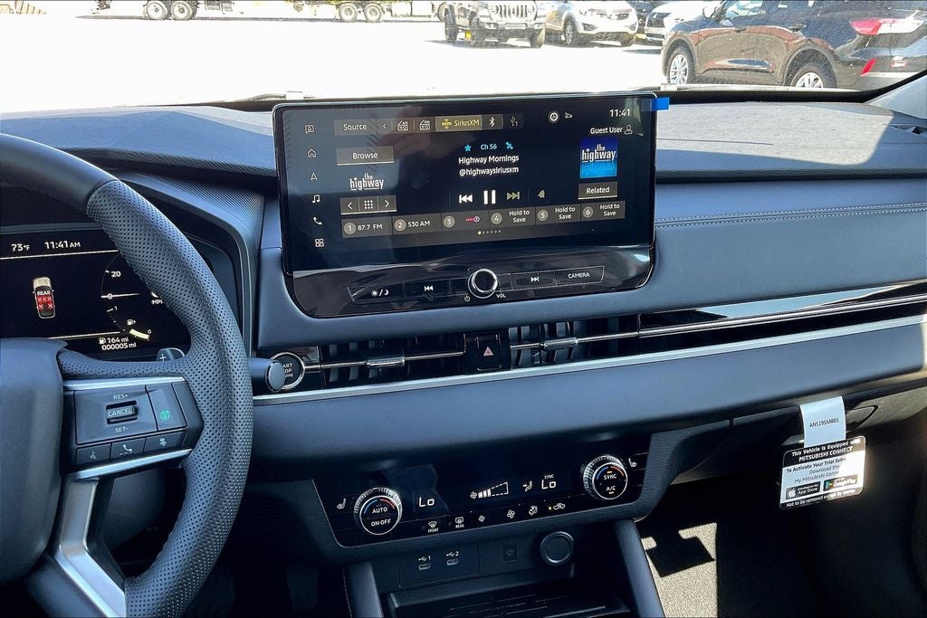 2025 Mitsubishi Outlander SE