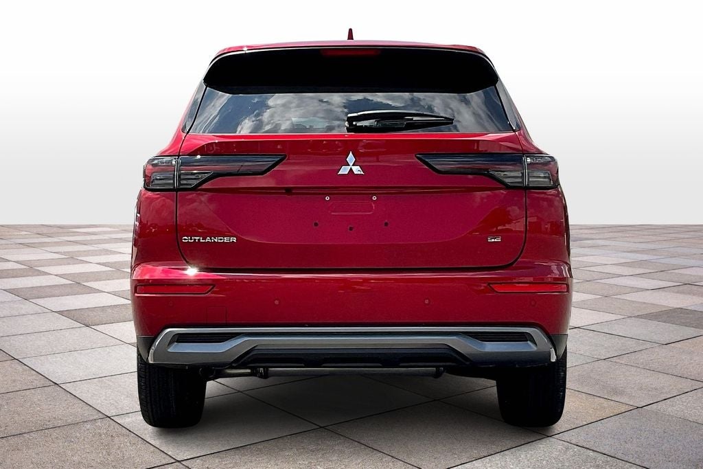 2025 Mitsubishi Outlander SE