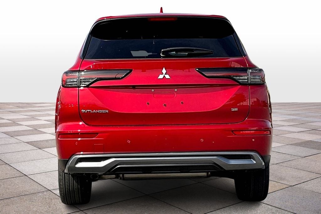 2025 Mitsubishi Outlander SE