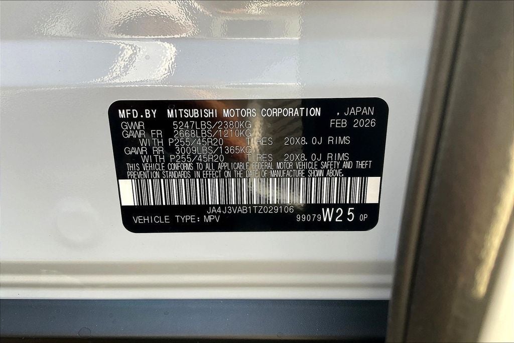 2026 Mitsubishi Outlander LE