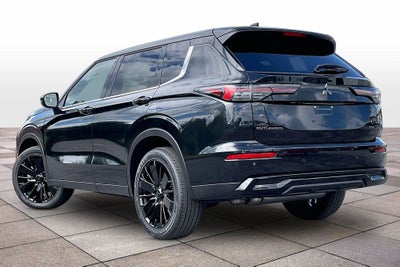 2026 Mitsubishi Outlander LE