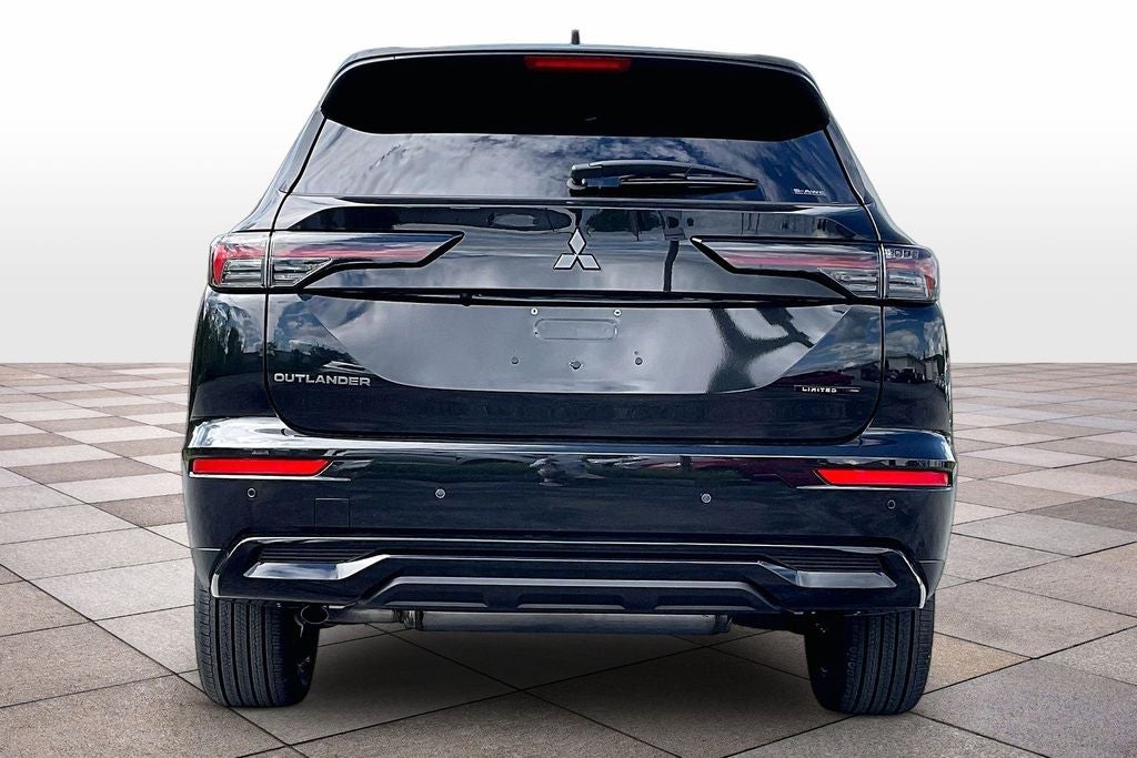 2026 Mitsubishi Outlander LE