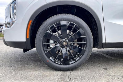 2026 Mitsubishi Outlander LE