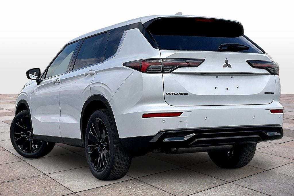 2026 Mitsubishi Outlander LE
