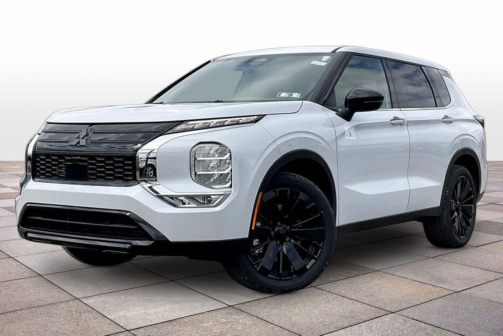 2026 Mitsubishi Outlander LE