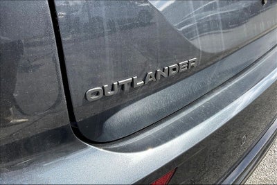 2026 Mitsubishi Outlander LE