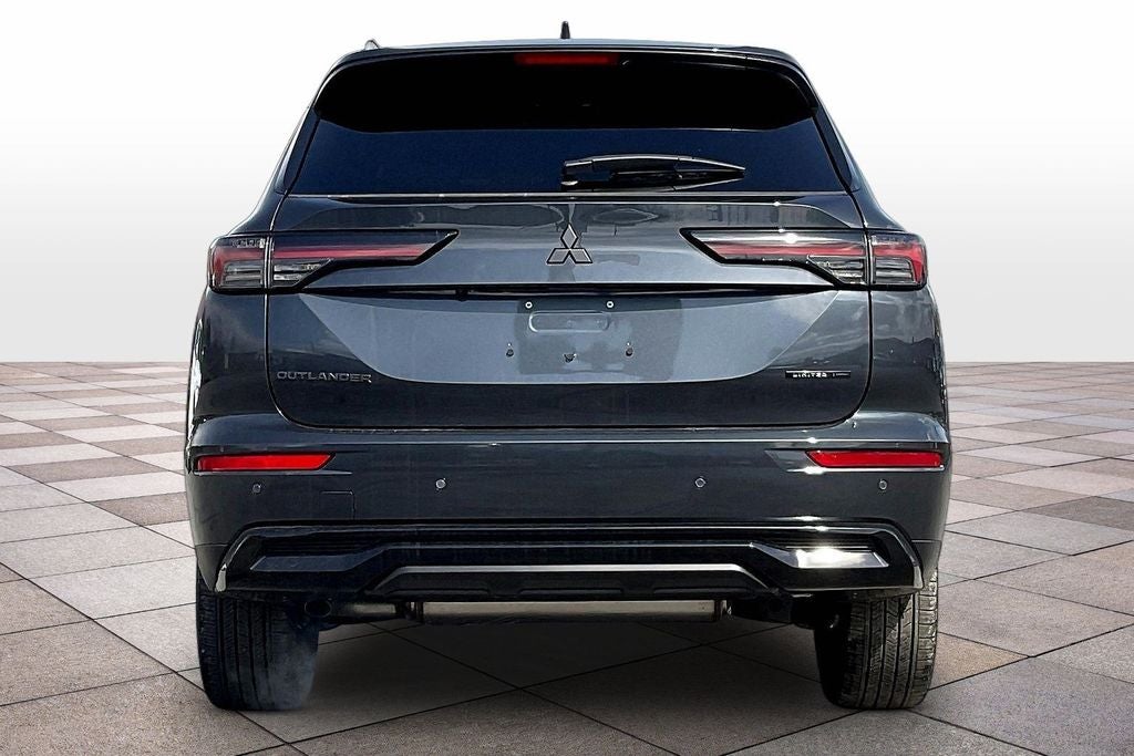 2026 Mitsubishi Outlander LE