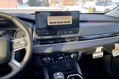 2026 Mitsubishi Outlander SE