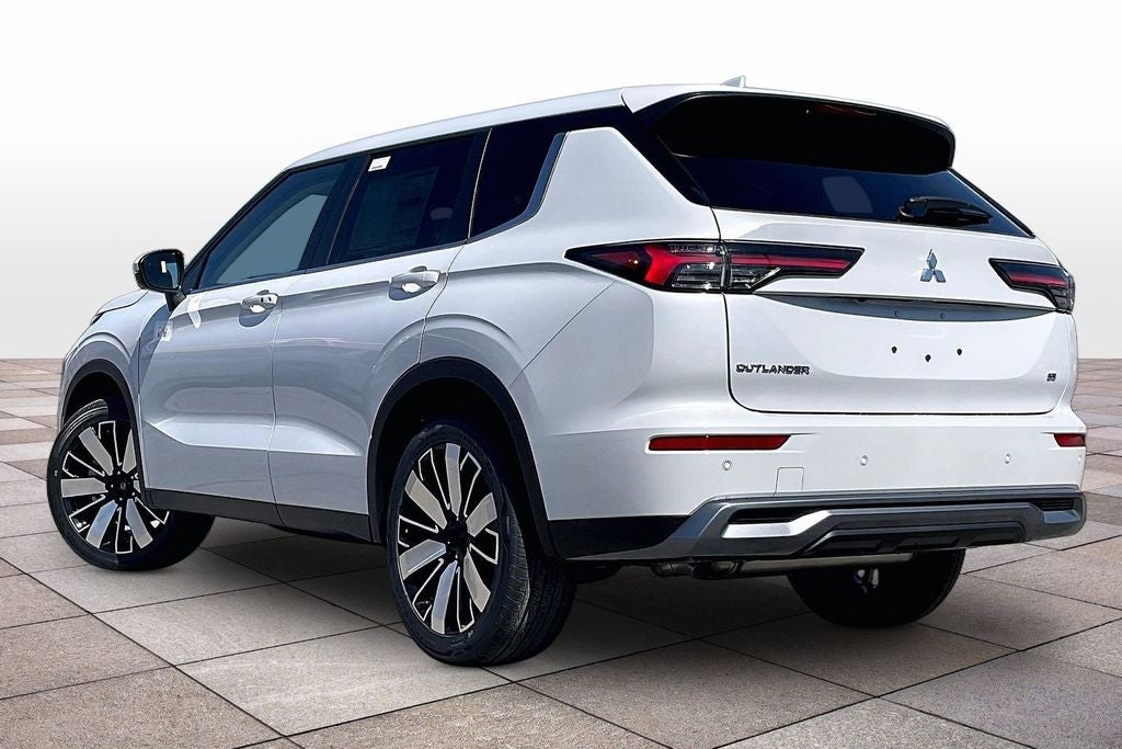 2026 Mitsubishi Outlander SE